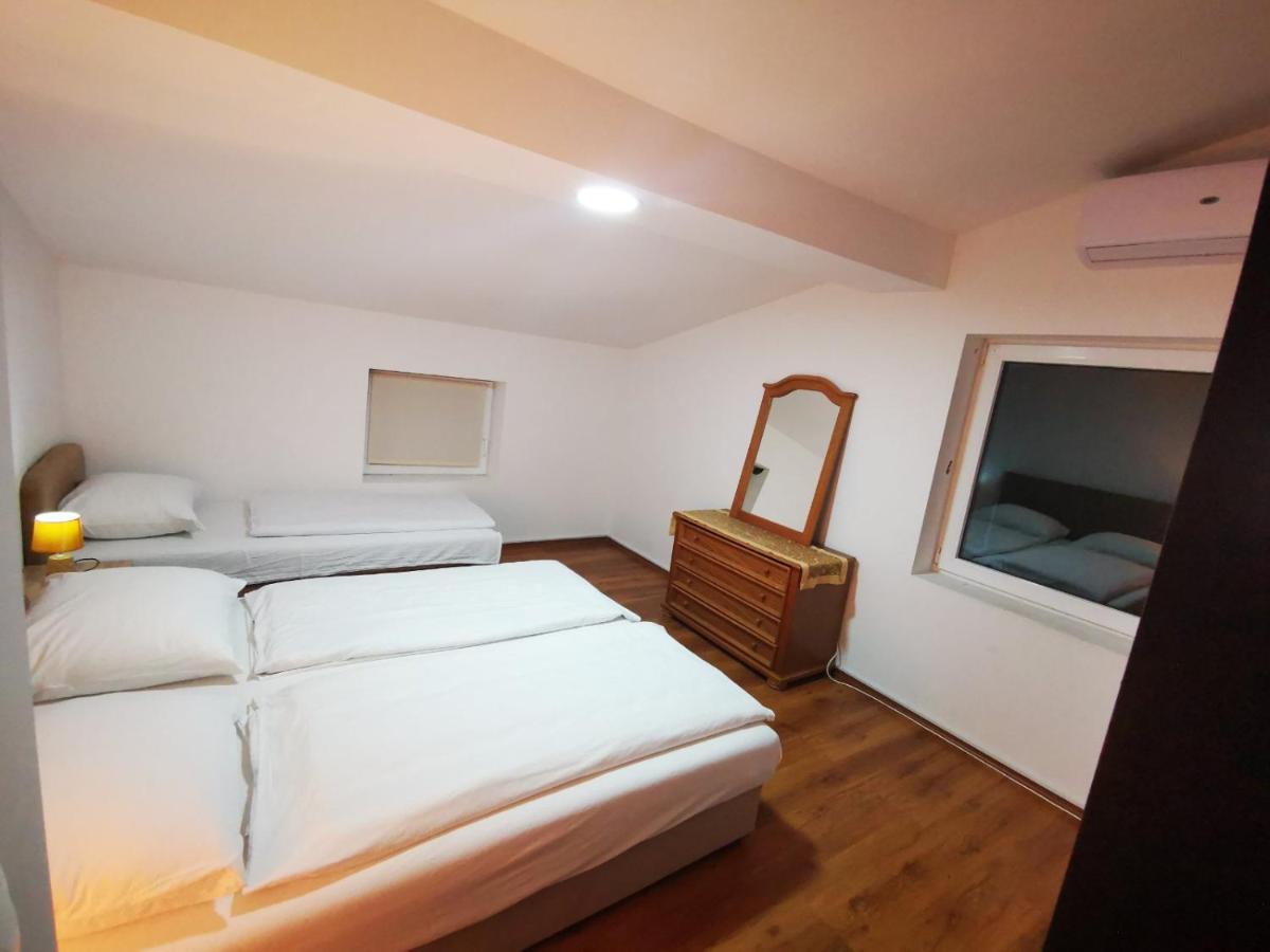 Private Riverside Villa Silvia Mostar Buitenkant foto