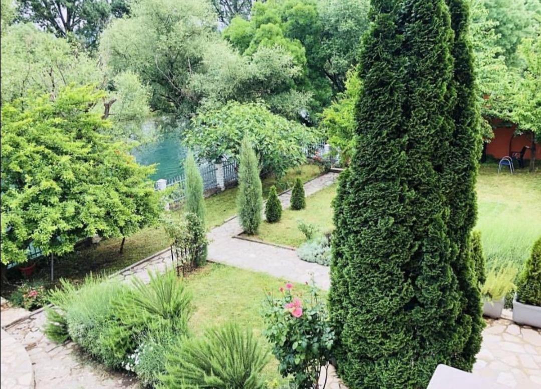 Private Riverside Villa Silvia Mostar Buitenkant foto